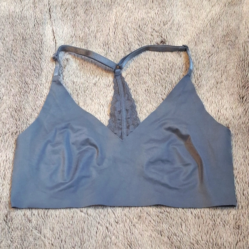 VS No Seam Bralette
